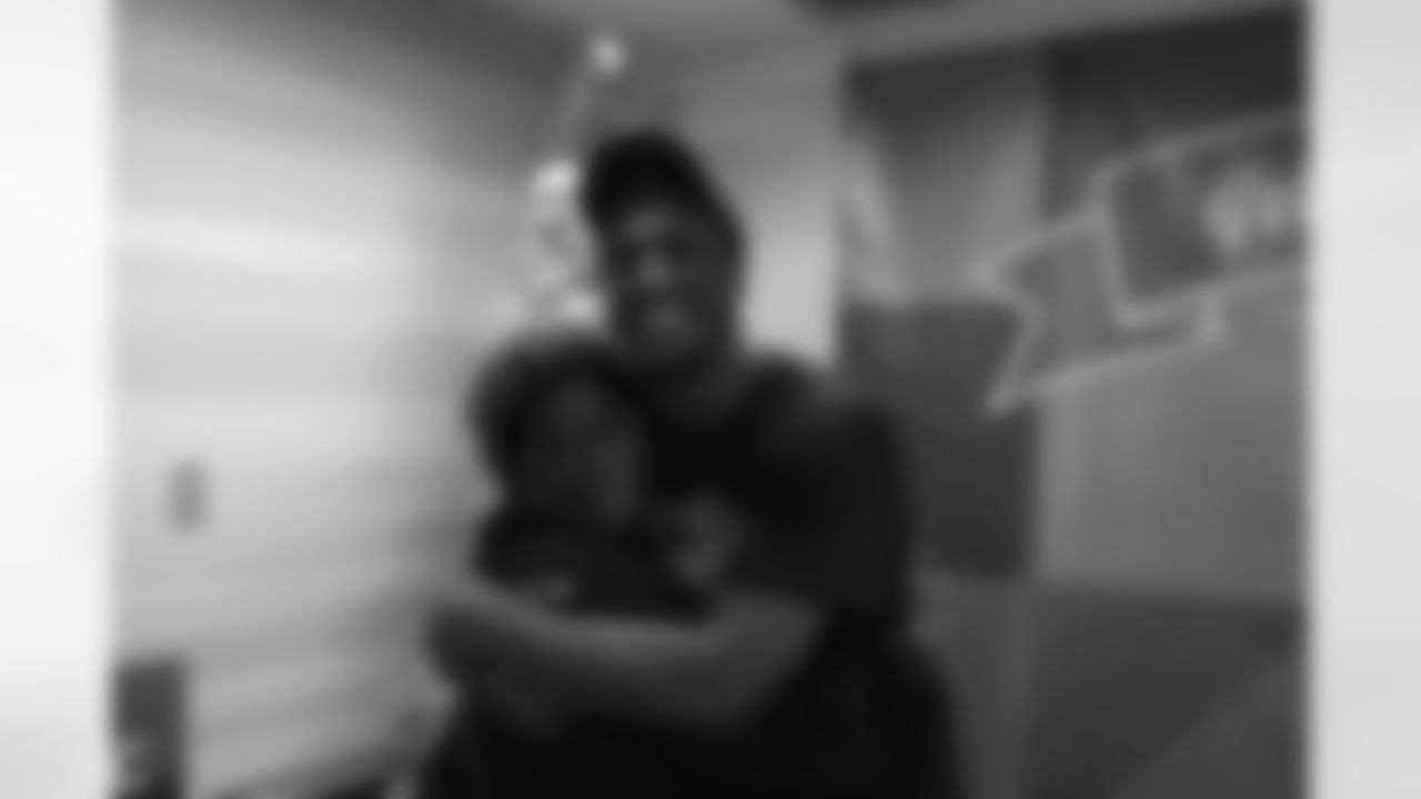 New Orleans Saints wide receiver Michael Thomas's held an event Thursday, December 9, 2022, with Pay Away Layaway in which they helped 15 families at the Belle Chasse Navy Exchange.
