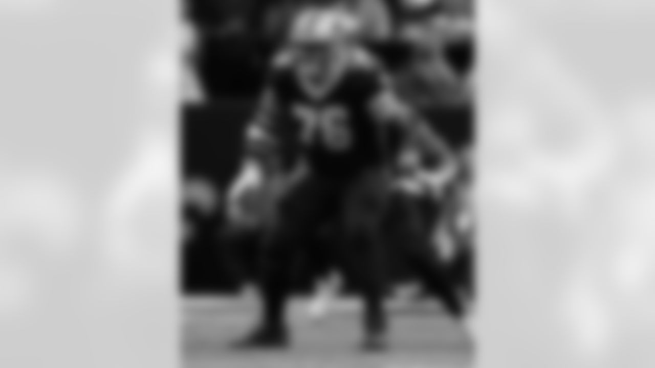 New Orleans Saints players in action during their 2022 Week 9 game against the Baltimore Ravens.
