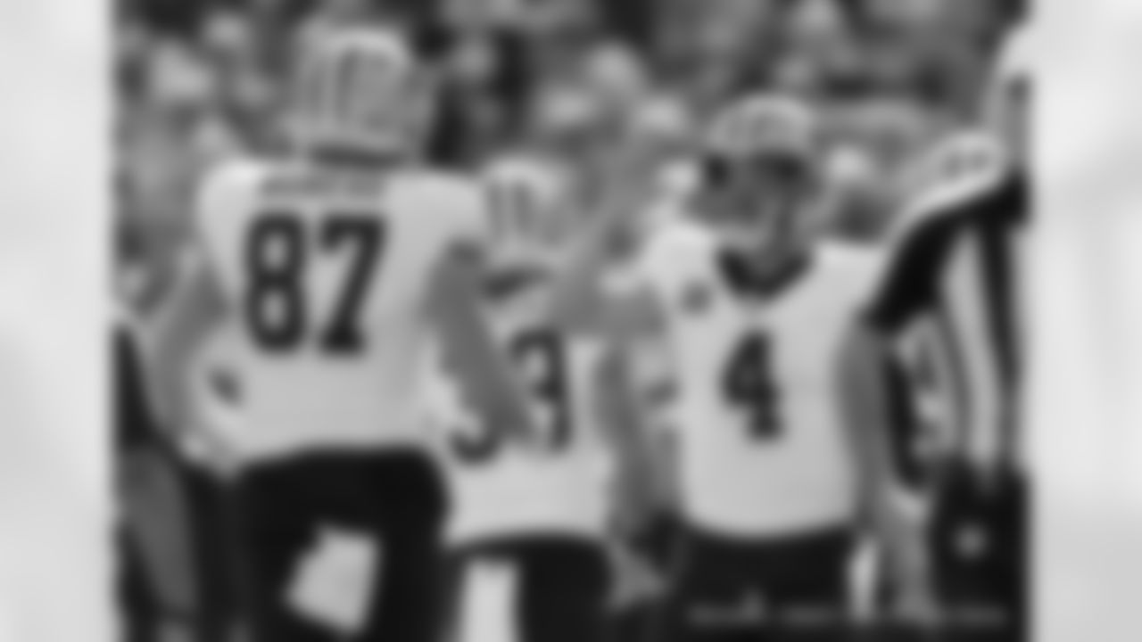 Check out the game action shots from the New Orleans Saints game against the New England Patriots in Week 5 of the 2023 NFL season including quarterback Derek Carr (4).