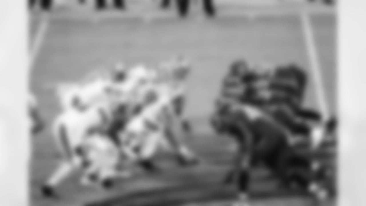 Game action photos from the New Orleans Saints at division rival Tampa Bay Buccaneers in Week 9 of the 2020 NFL season.