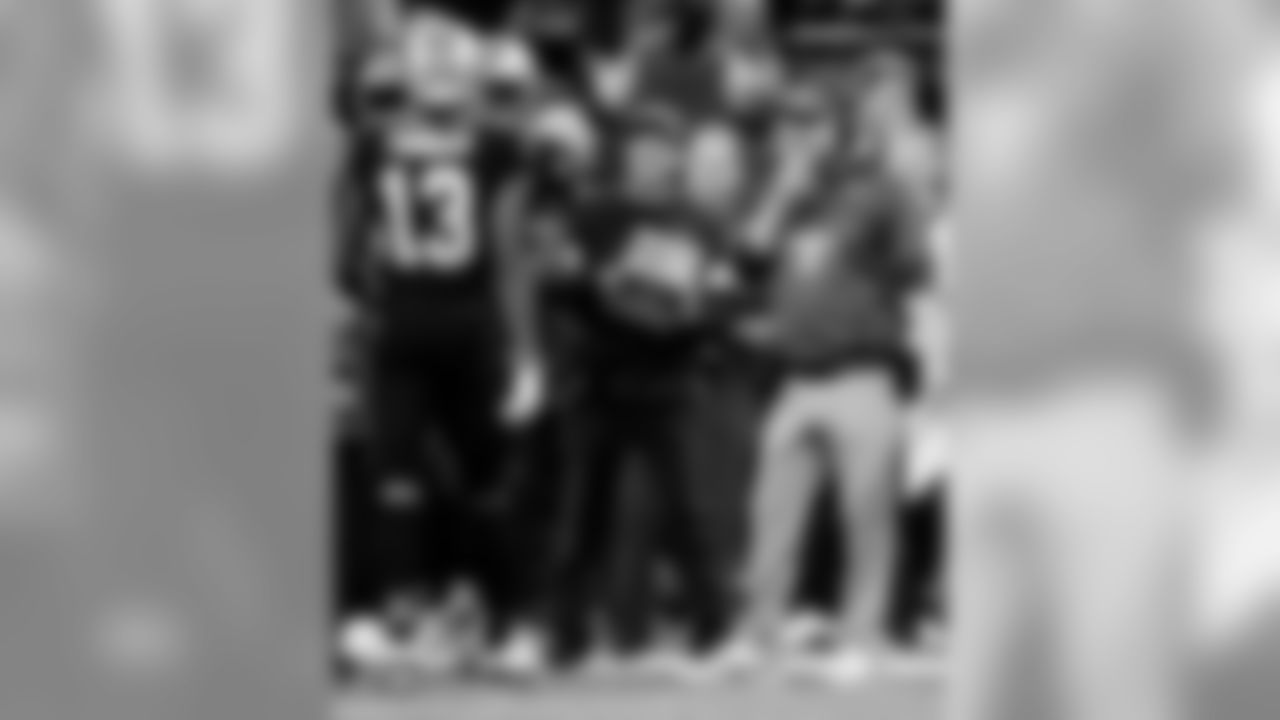Check out the game action between the New Orleans Saints and Tampa Bay Buccaneers in Week 5 at the Mercedes-Benz Superdome.