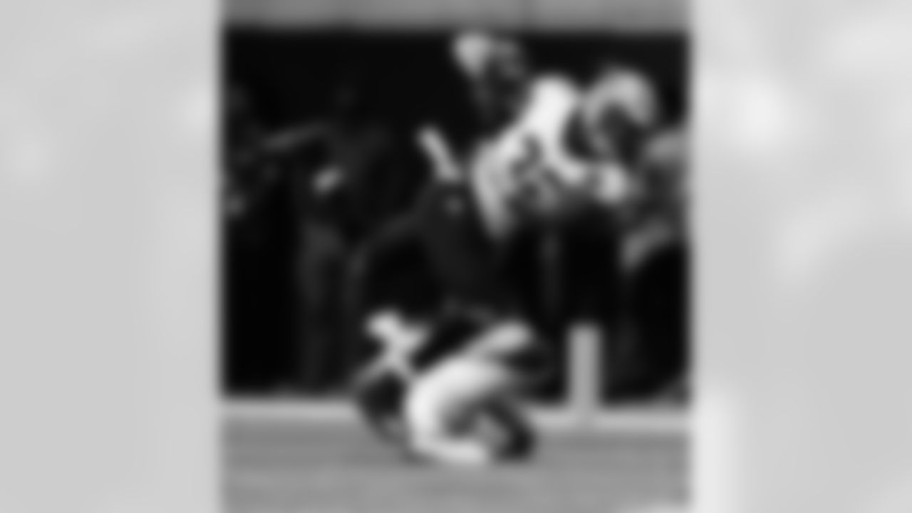 Gallery-NOATLWK3-Action-2560-0224