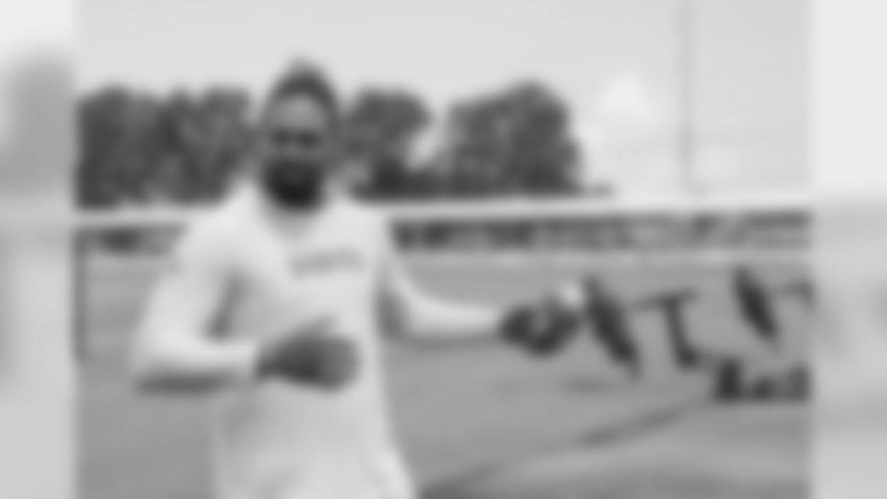 Gallery_TrainingCamp_QBChallenge_08222922