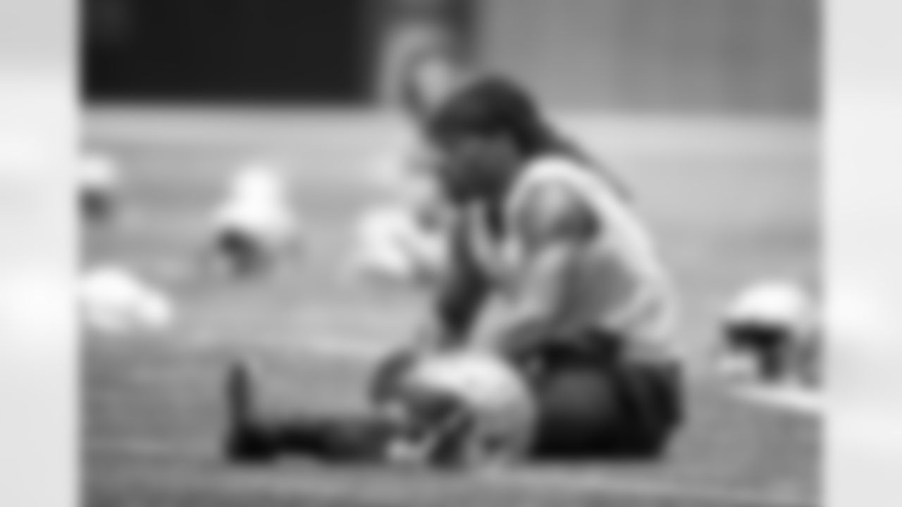 New Orleans Saints receiver Kevin White stretches at the team's 2022 OTA practices on May 25, 2022 at the Ochsner Sports Performance Center.