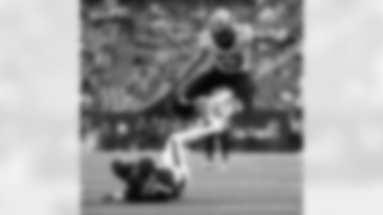 Check out the game action shots from the New Orleans Saints game against the Houston Texans in Week 6 of the 2023 NFL season.