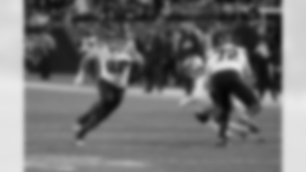 New Orleans Saints announced that they have agreed to terms with free agent tight end J.P Holtz on Monday, April 4, 2022. Check out J.P. in action with the Chicago Bears during his career.