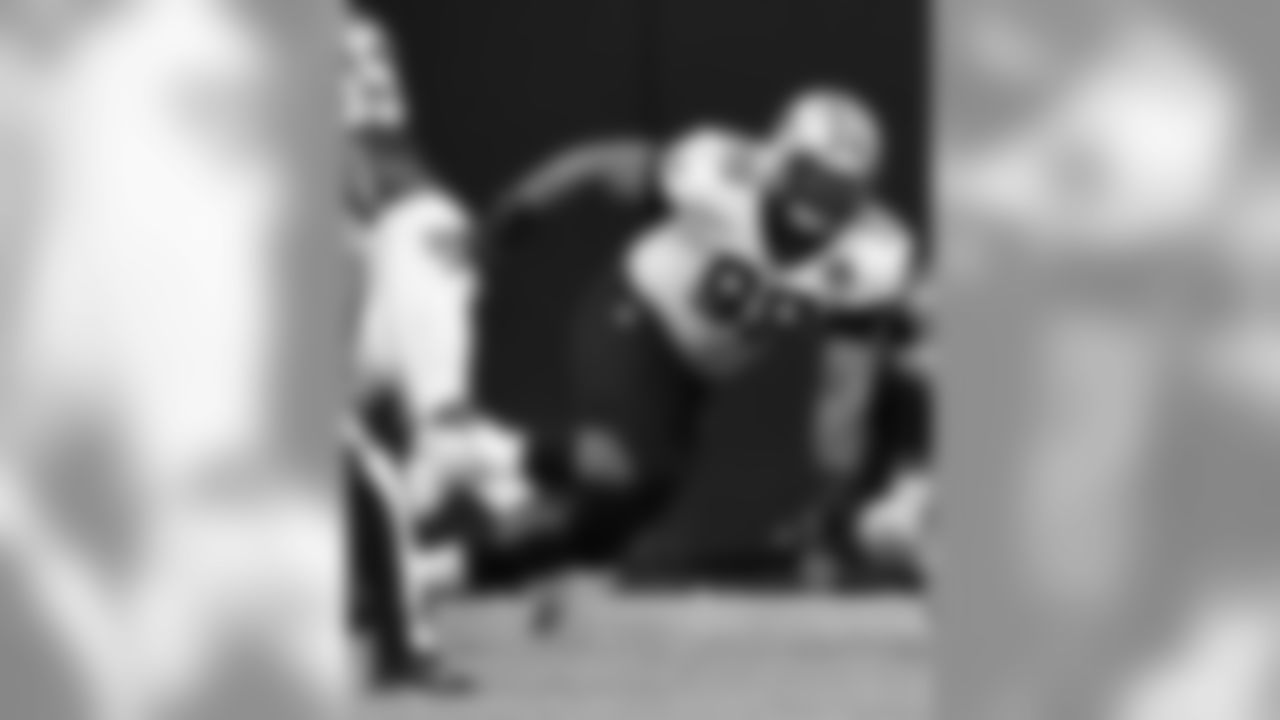 Gallery-NOATLWK3-Action-2560-0180