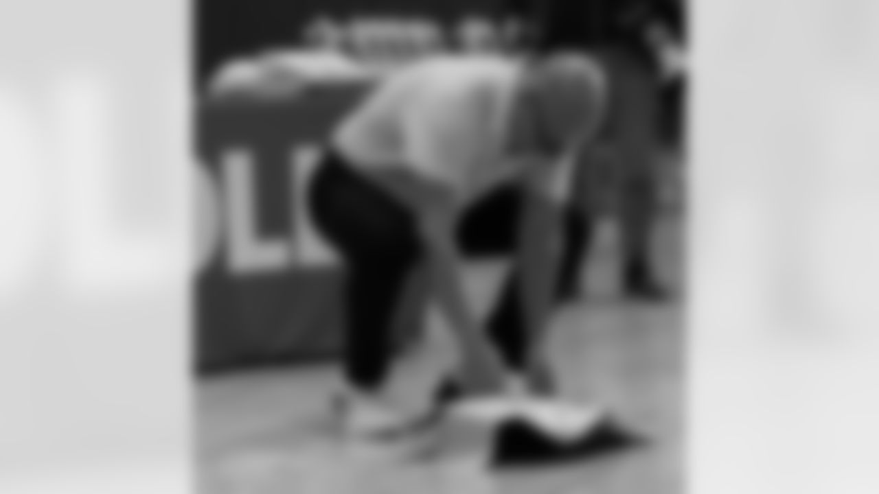 In the wake of the events involving Buffalo Bills safety Damar Hamlin, the New Orleans Saints and New Orleans Pelicans delivered automated external defibrillators (AEDs) to the Jefferson Parish Recreation Department on Friday, January 13, 2023 and conducted a training session for staff members.