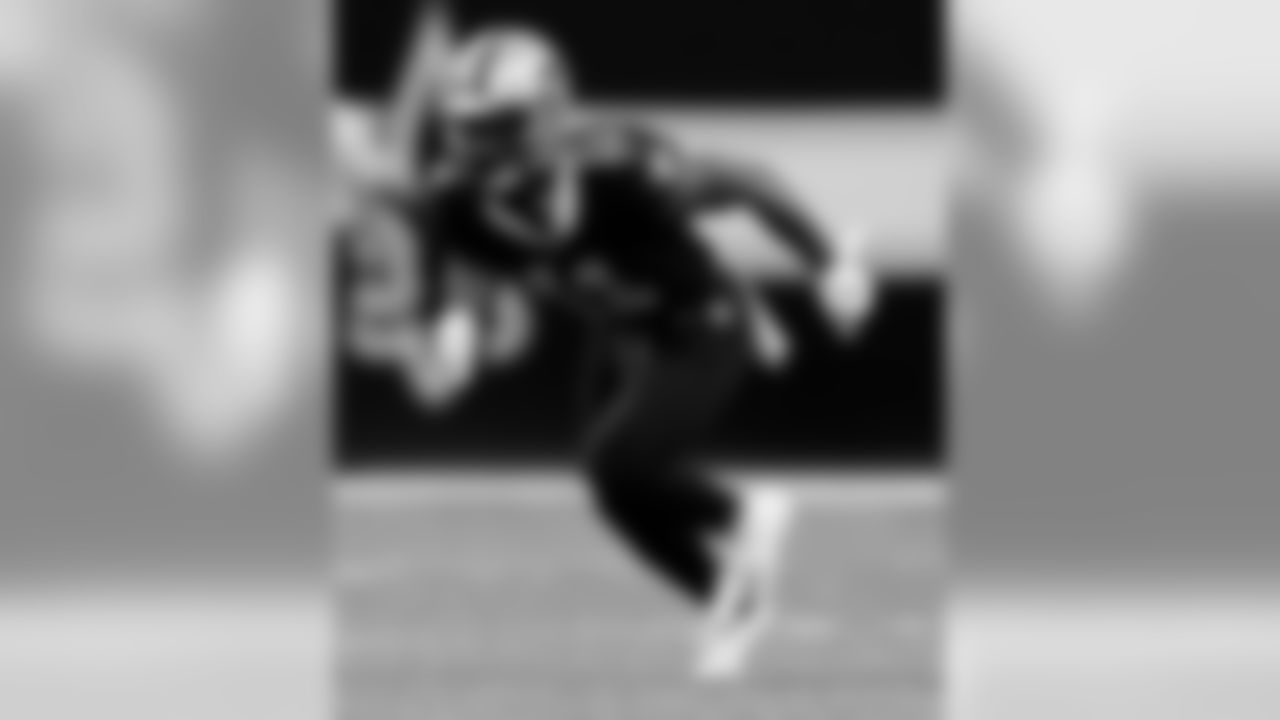 Check out photos of the on-field action between the New Orleans Saints and Arizona Cardinals in Week 8 of the 2019 NFL season.