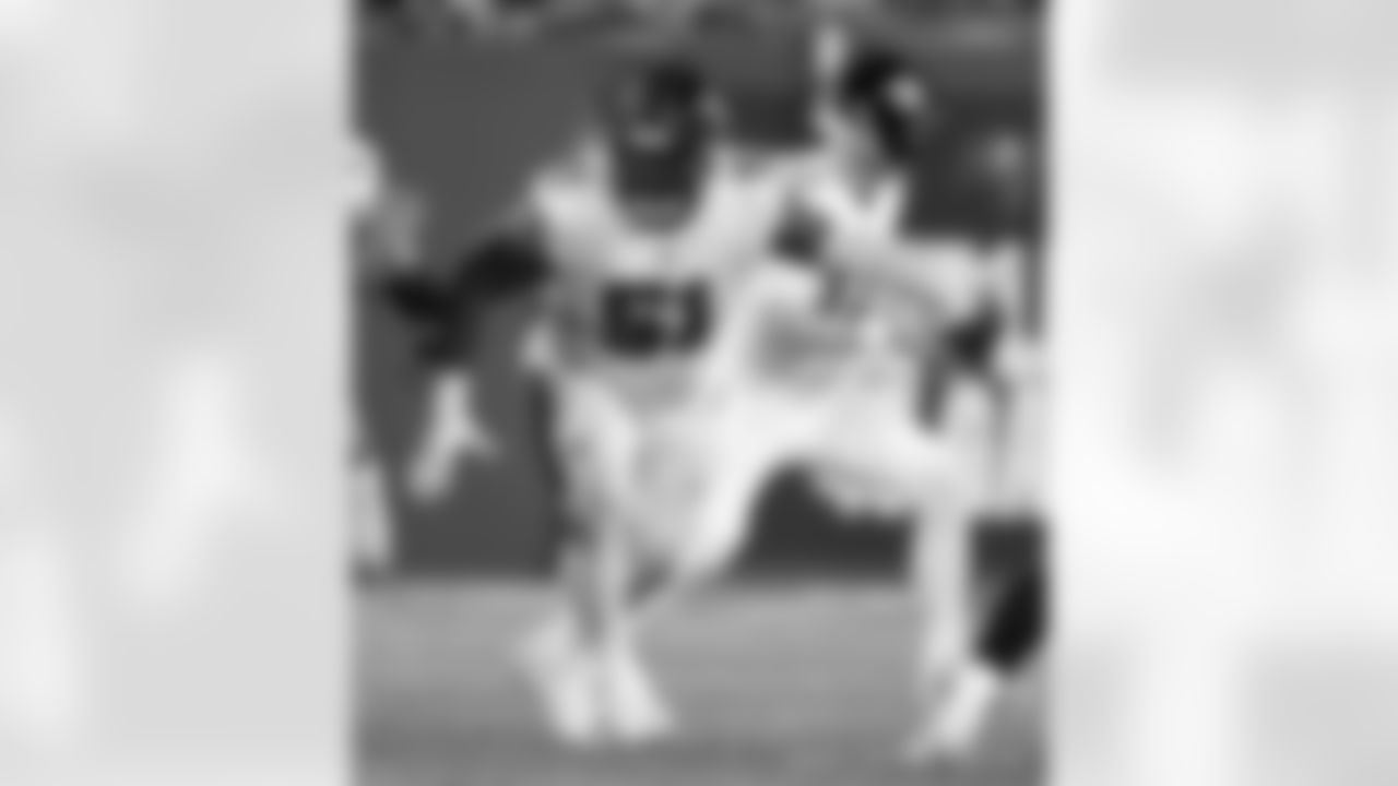 New Orleans Saints players in action during their 2022 Week 13 game against the Tampa Bay Buccaneers.