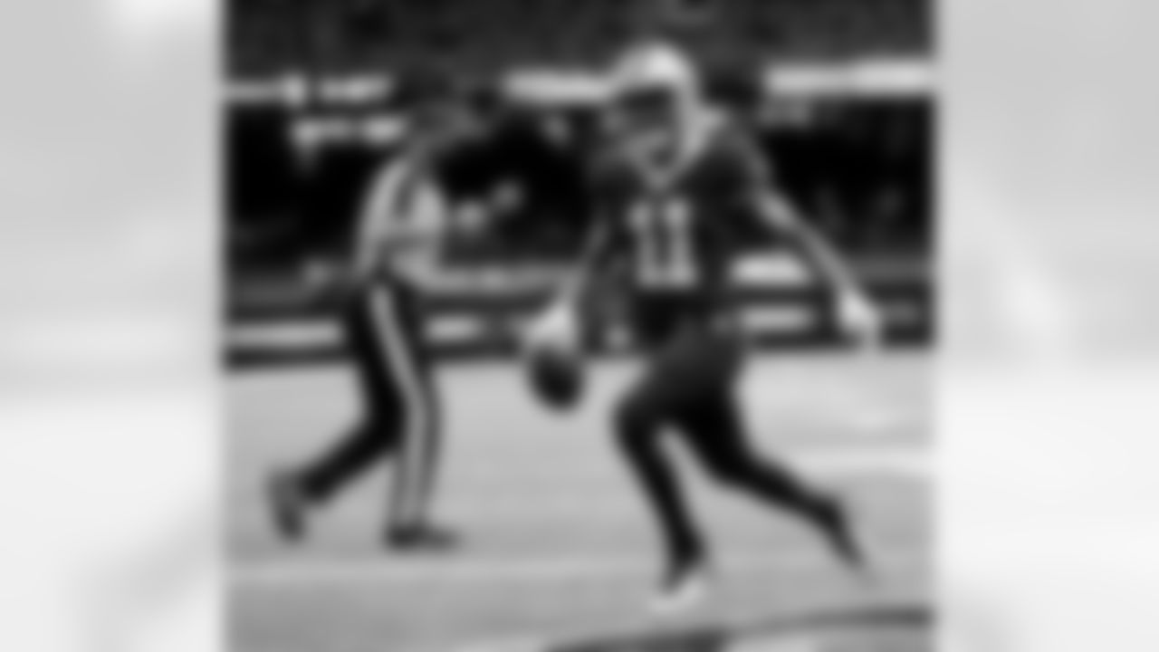 Check out photos of New Orleans Saints wide receiver Deonte Harris in action during the 2020 NFL season.