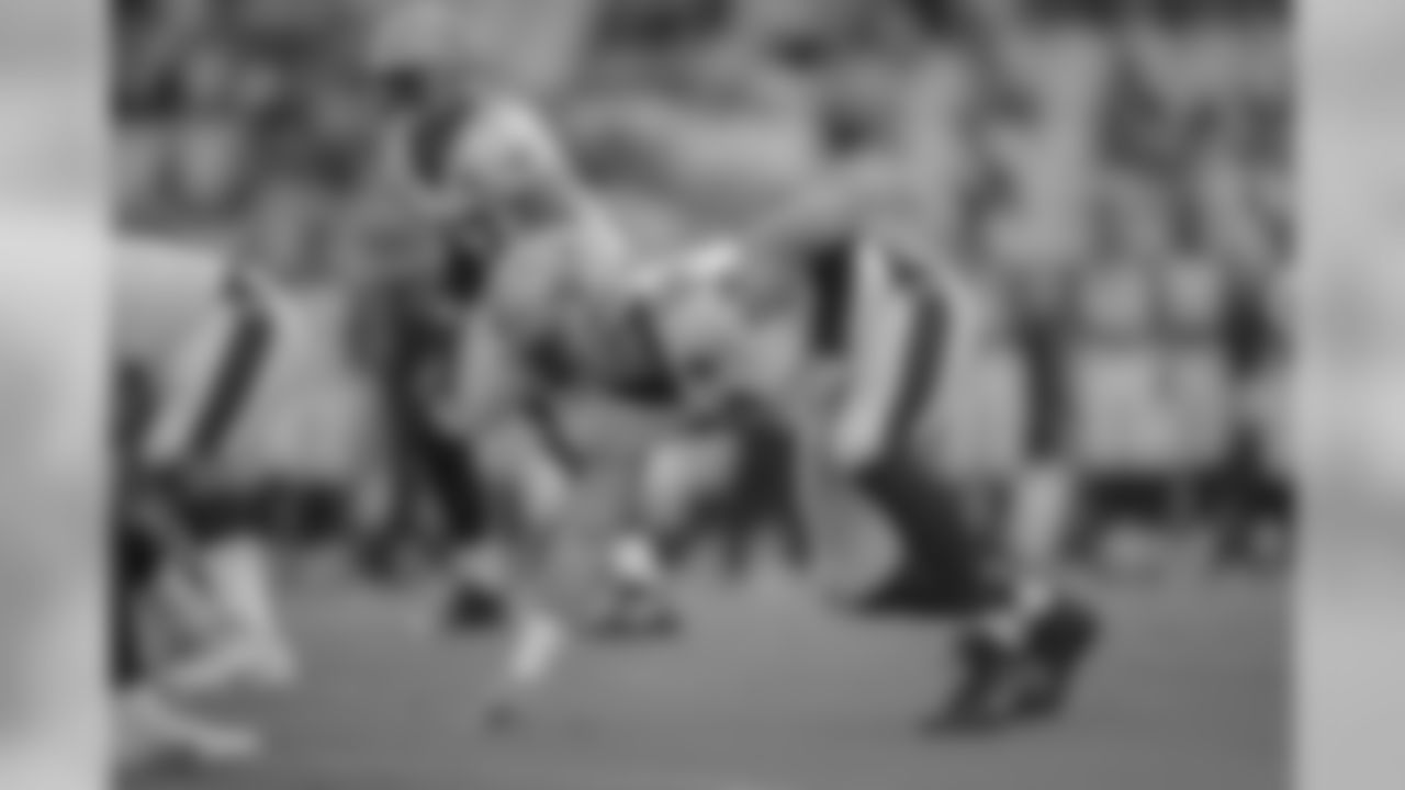 Gallery-Preseason-Game1-GameAction-1stHalf-Jaguars-2008-080918-007