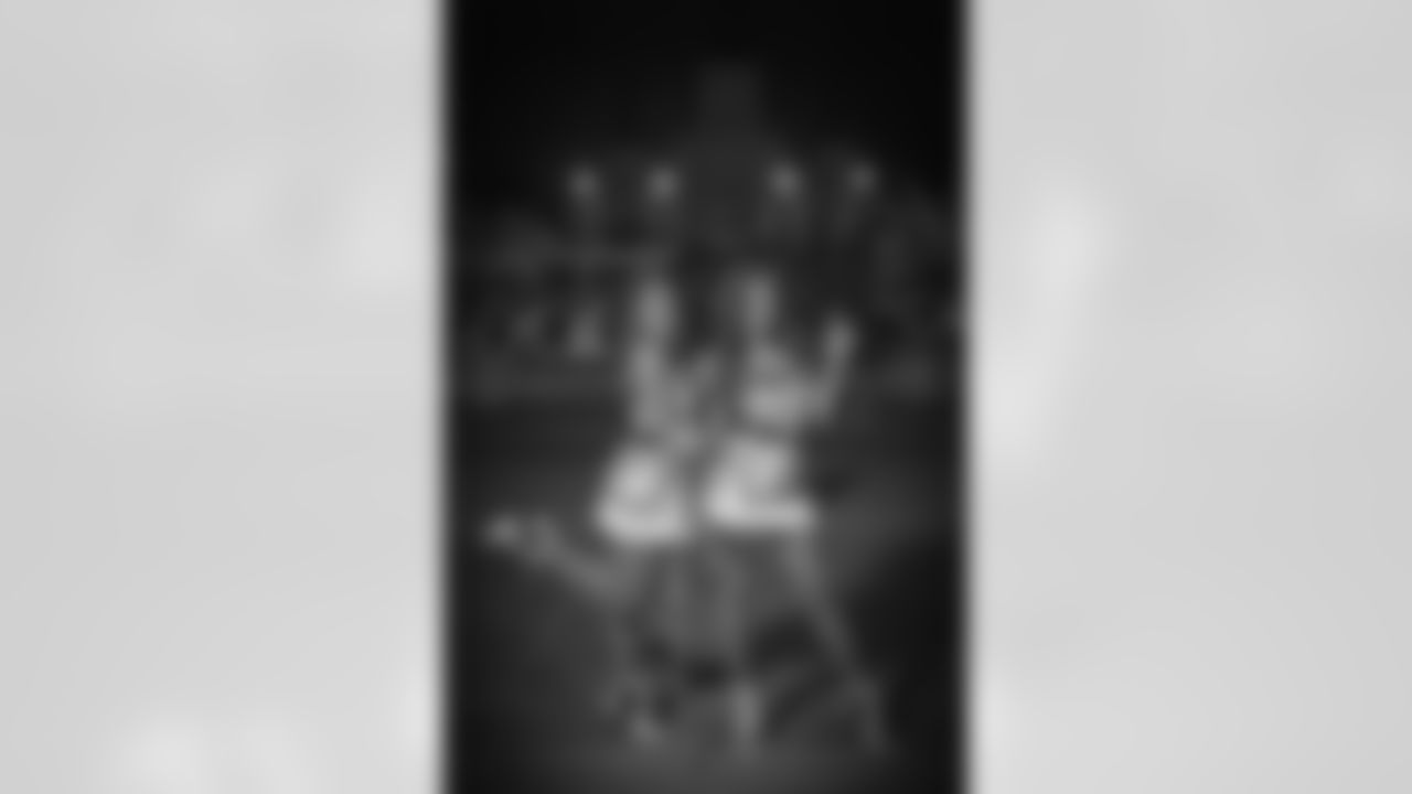 Gallery_Faces_Saintsations_indya010419_11
