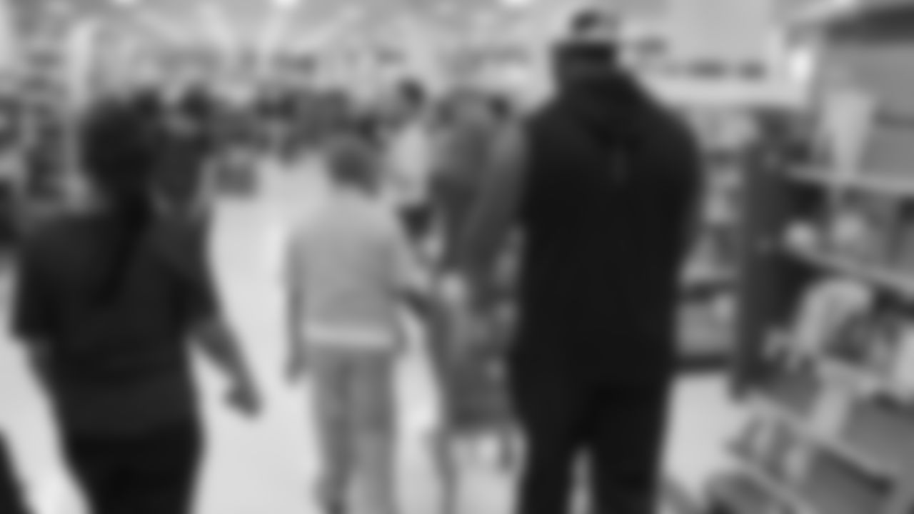 ingram-shopping-gallery-2560x1440-17