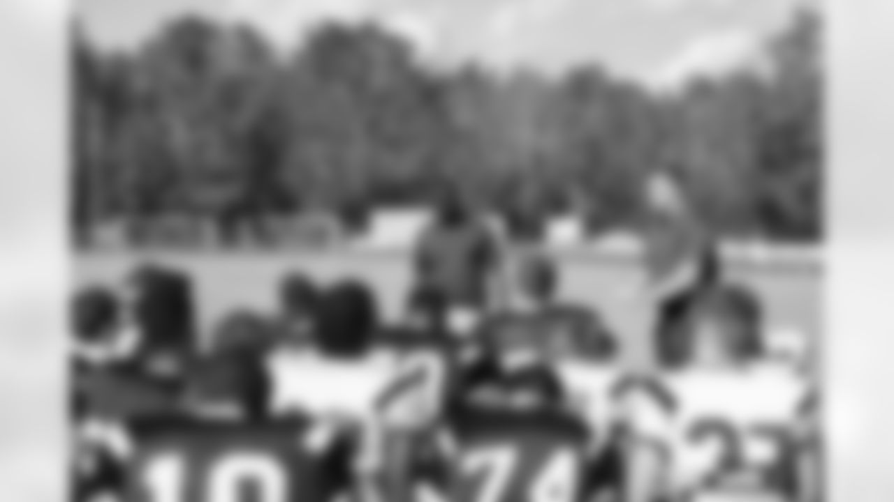 Gallery-coach-of-the-week-102221-st-thomas-0009