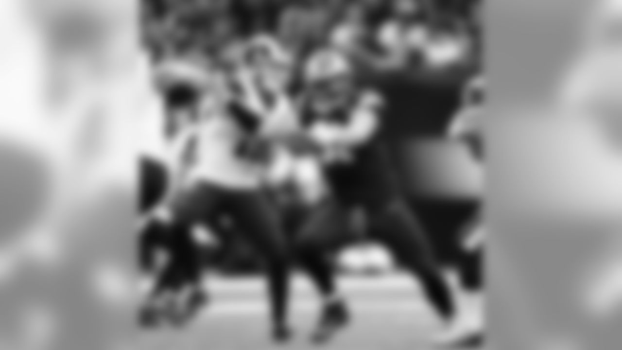 Gallery-NOSLAR-WK9-110418-0229