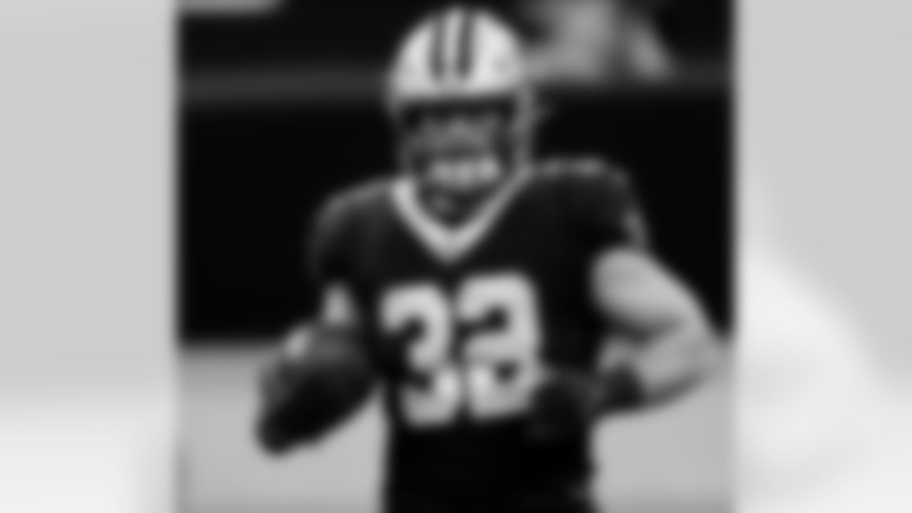 Pregame photos from the New Orleans Saints hosting the Green Bay Packers in Week 3 of the 2020 NFL season.