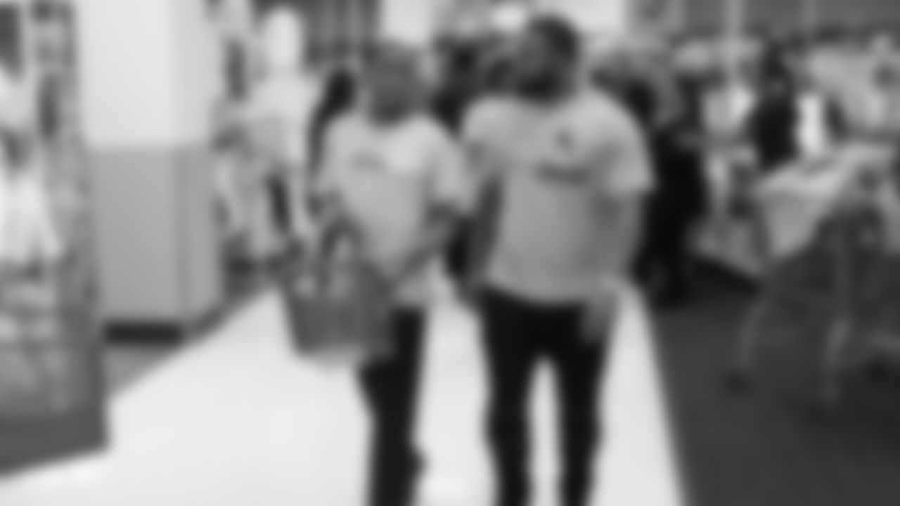 ingram-shopping-gallery-2560x1440-19