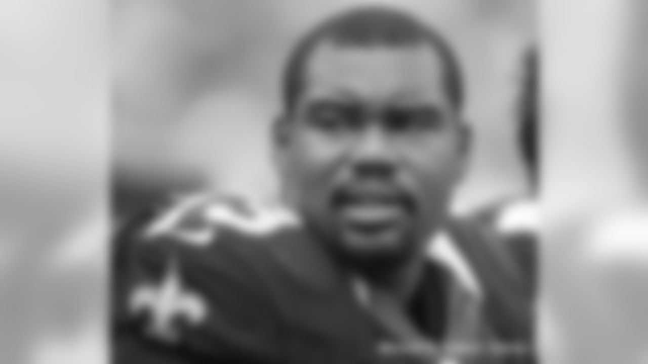 The New Orleans Saints celebrate former guard Jahri Evans as he is inducted into the Saints Hall of Fame class of 2020.