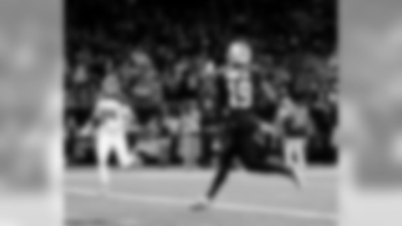 Check out the game action between the New Orleans Saints and Tampa Bay Buccaneers in Week 5 at the Mercedes-Benz Superdome.