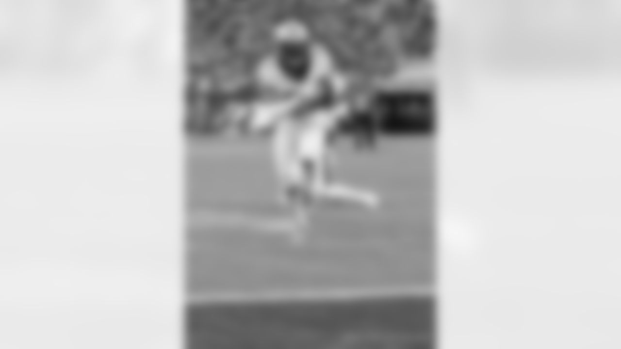 Check out the game action from the New Orleans Saints win against the Philadelphia Eagles in Week 17 of the 2022 NFL season.