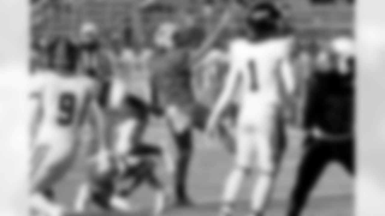Our Sanderson Farms Mississippi High School Game of the Month featured a battle between Brandon High School and Oak Grove High School on Friday, October 23, 2020.The Oak Grove Warriors defeated the Brandon Bulldogs in their home conference game by a score of 36-28.