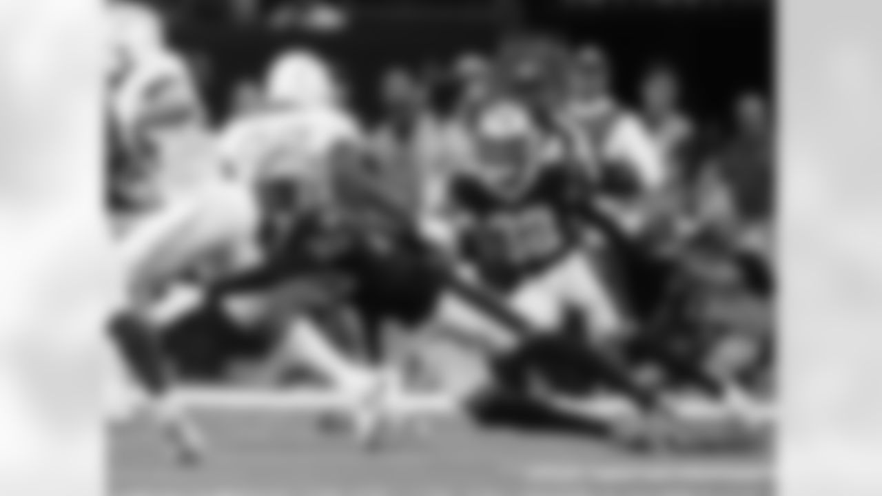 New Orleans Saints players in action during their 2022 Preseason Week 3 game against the Los Angeles Chargers.