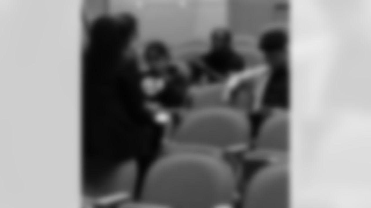 New Orleans Saints staff members Elicia Sheridan Broussard and Dr. Darvelle Hutchins spoke at a Diversity, Equity, and Inclusion event hosted by AmeriHealth Caritas Louisiana on November 10 at Southern University of New Orleans. The event focus was on inspiring SUNO students by connecting them with a diverse array of community leaders.