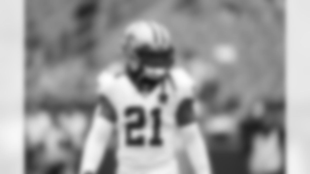 Check out photos of New Orleans Saints cornerback Bradley Roby in action during the 2021 NFL season.