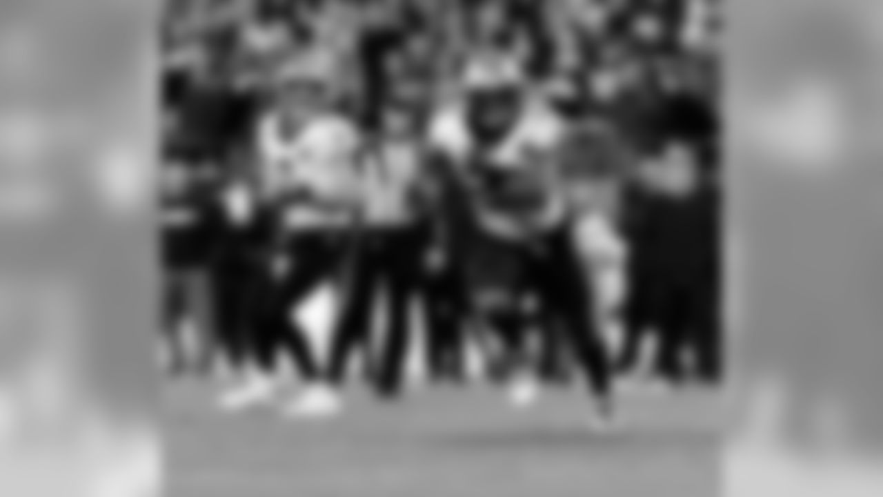 Saints 12 - Carolina 9 (W)
New Orleans Saints 2018 Season
Michael C. Hebert