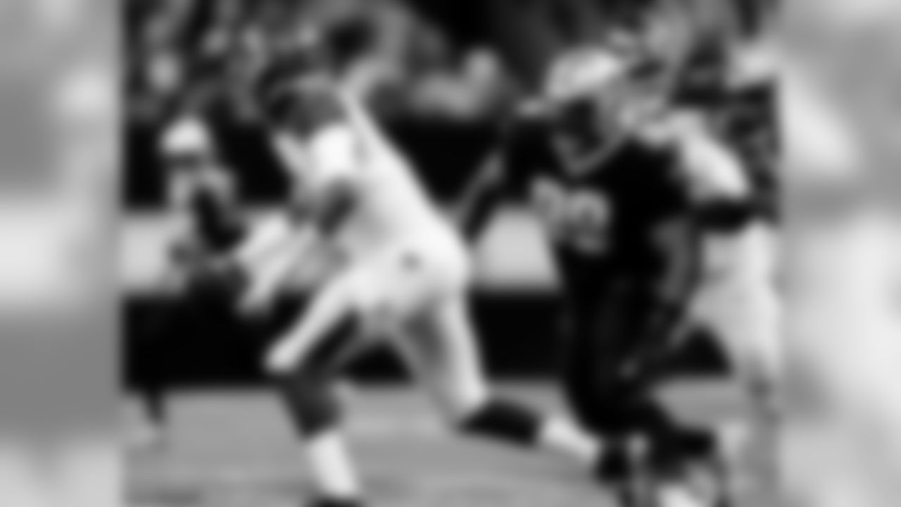 Check out the game action between the New Orleans Saints and Tampa Bay Buccaneers in Week 5 at the Mercedes-Benz Superdome.