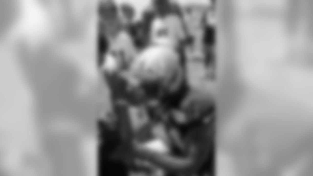 Gallery_TrainingCamp_Fans_080319106