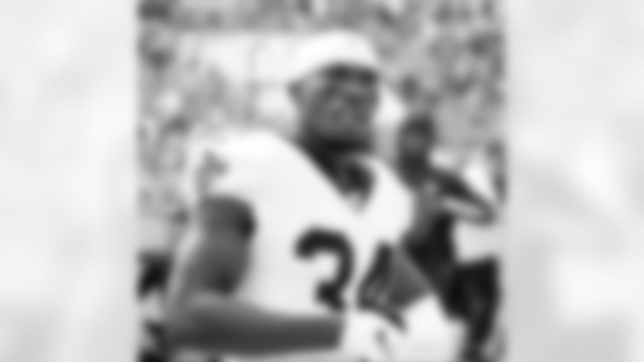 34 Justin Hardee Sr. | DB