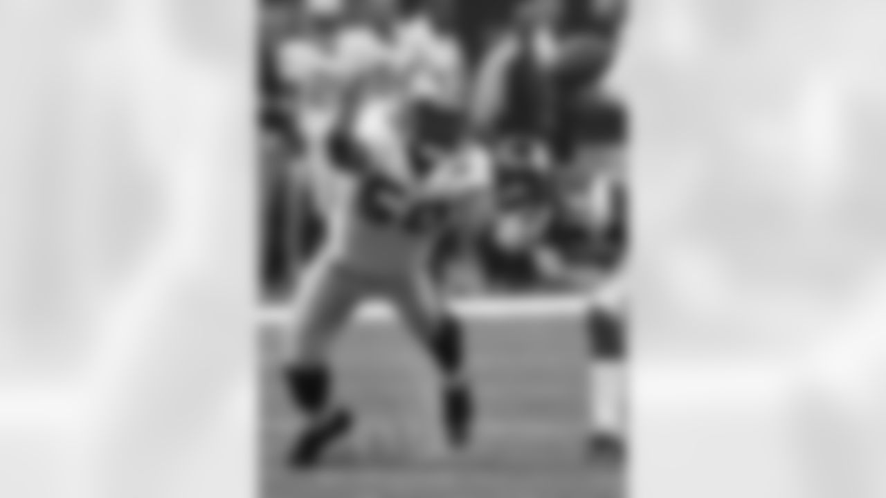 At Tennessee, Mitchell had 104 tackles with 10.5 tackles for loss as a senior.