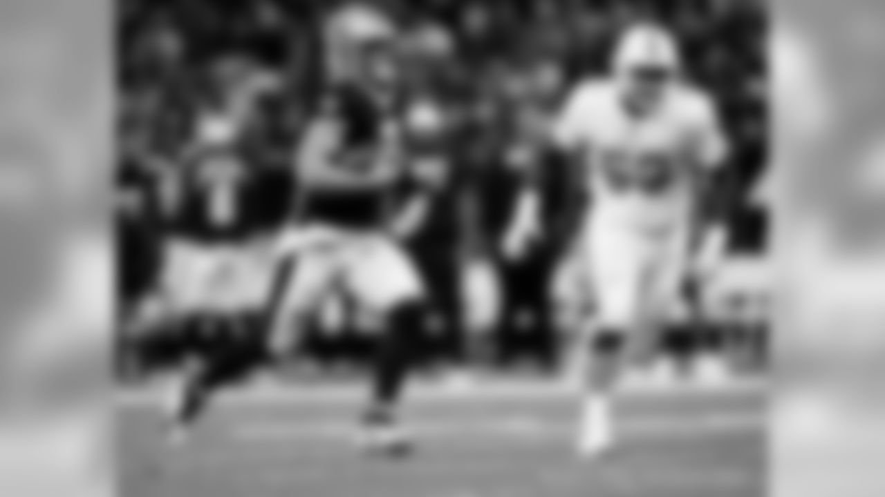 2019 Saints Pre Season
Dolphins 16- Saints 13 (L)
2019 New Orleans Saints
All Images Copyright Michael C. Hebert