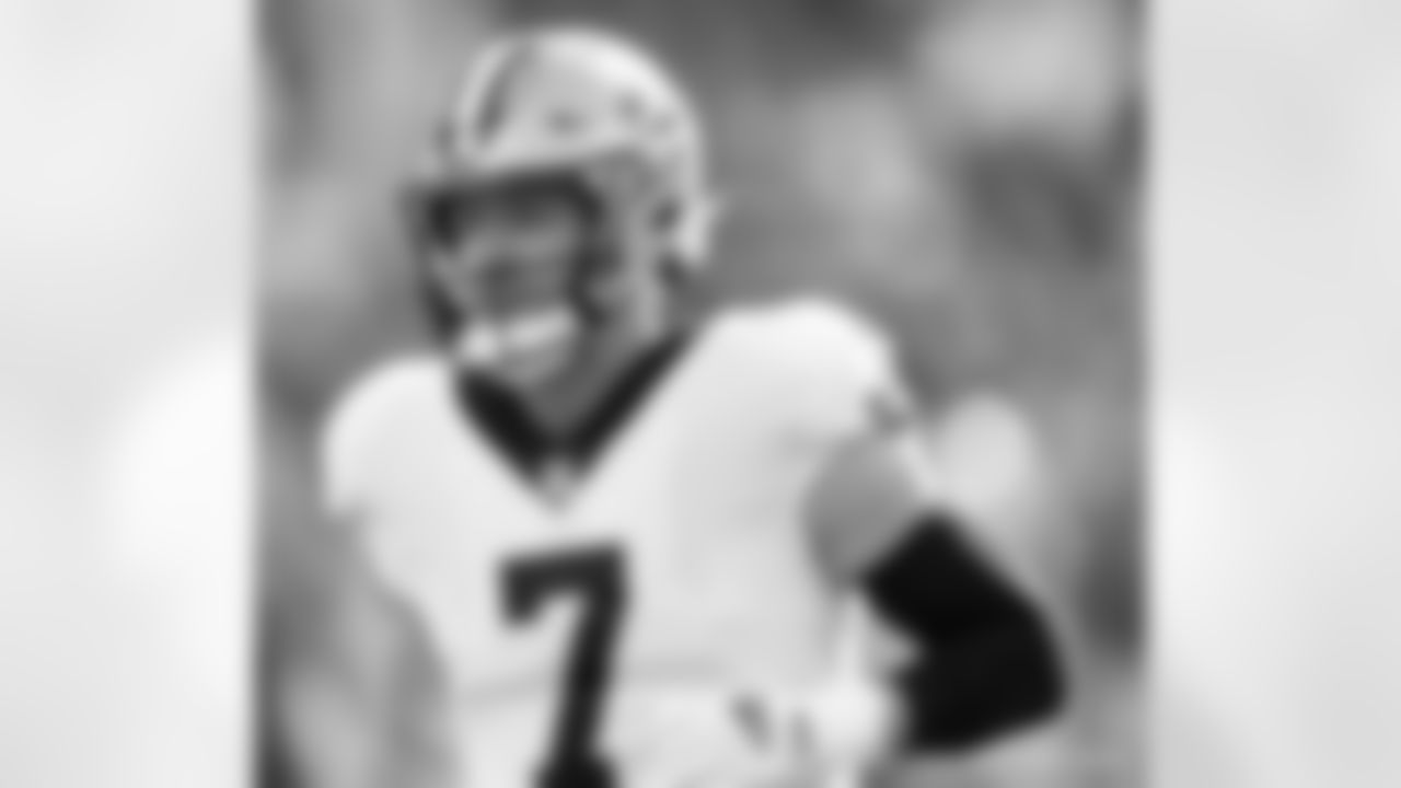Check out the team arrivals and preparations from the New Orleans Saints ahead for their Week 12 matchup against the San Francisco 49ers.