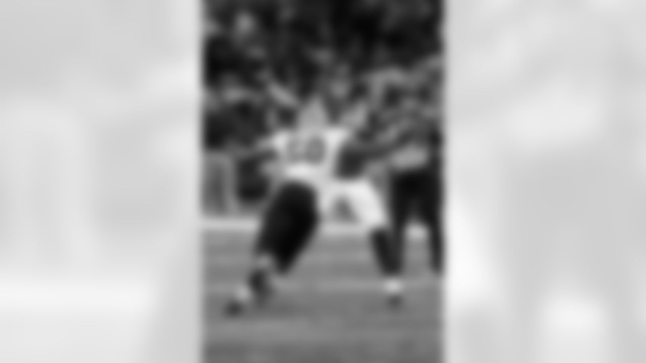 As a rookie, Anthony recorded 112 combined tackles, along with an interception and two forced fumbles.