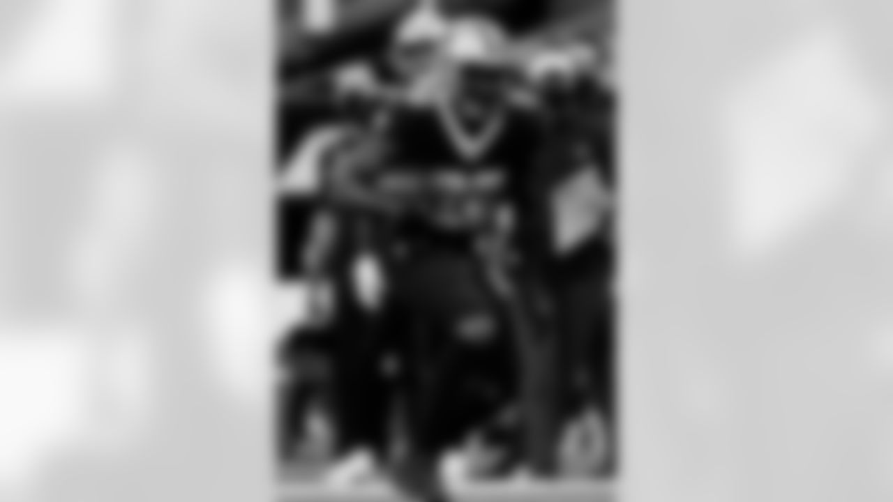 Game action photos from the New Orleans Saints vs. Los Angeles Chargers matchup in Week 5 of the 2020 NFL season.