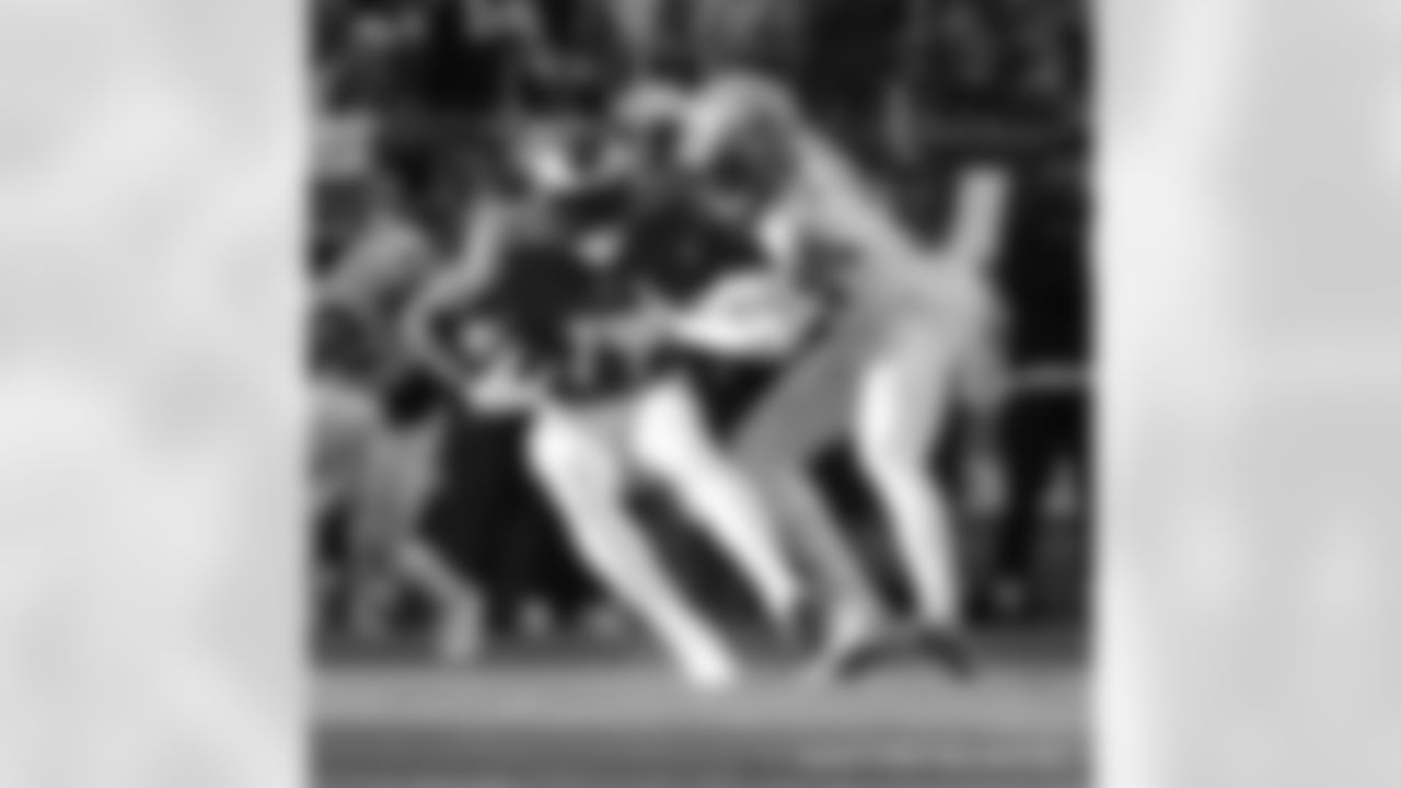 Check out the game action from the New Orleans Saints win against the Philadelphia Eagles in Week 17 of the 2022 NFL season.
