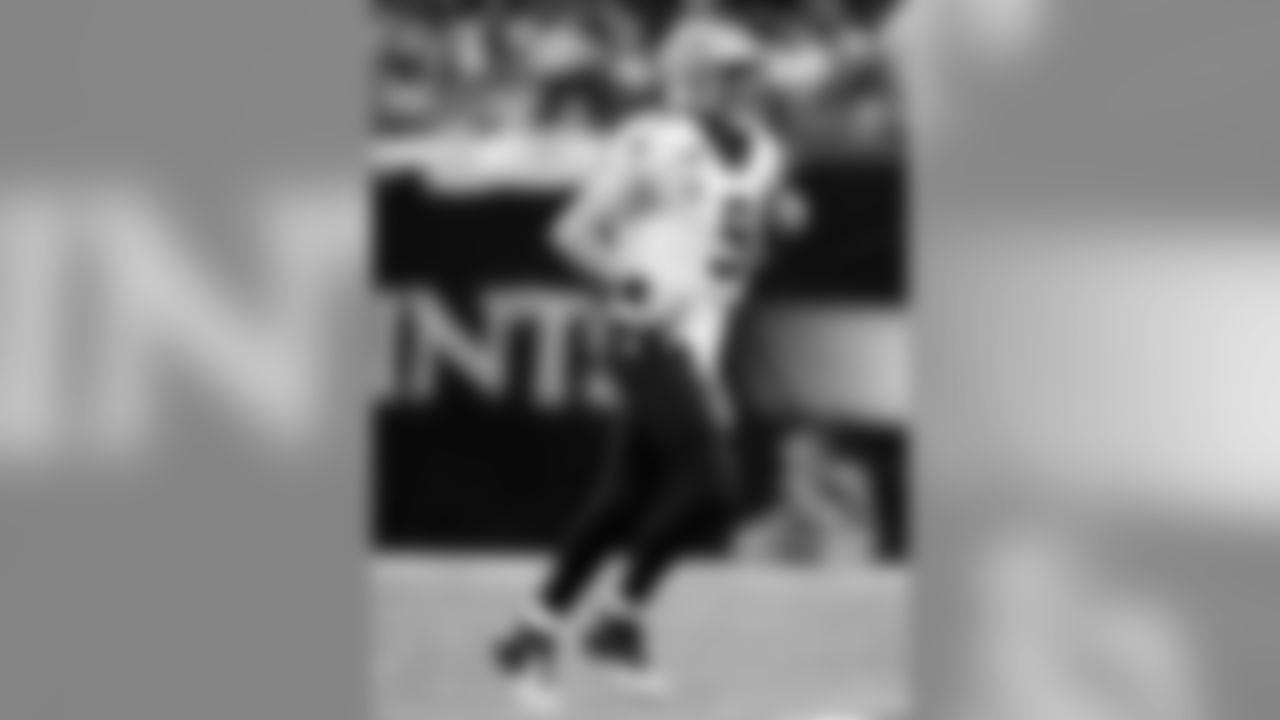 Saints 43 - Redskins 19 (W)
New Orleans Saints 2018 Season
Michael C. Hebert