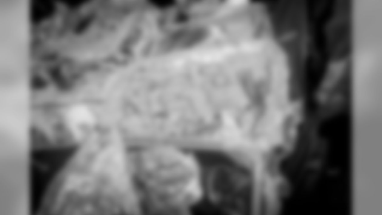 Gallery-Fans-2560-1440-0143