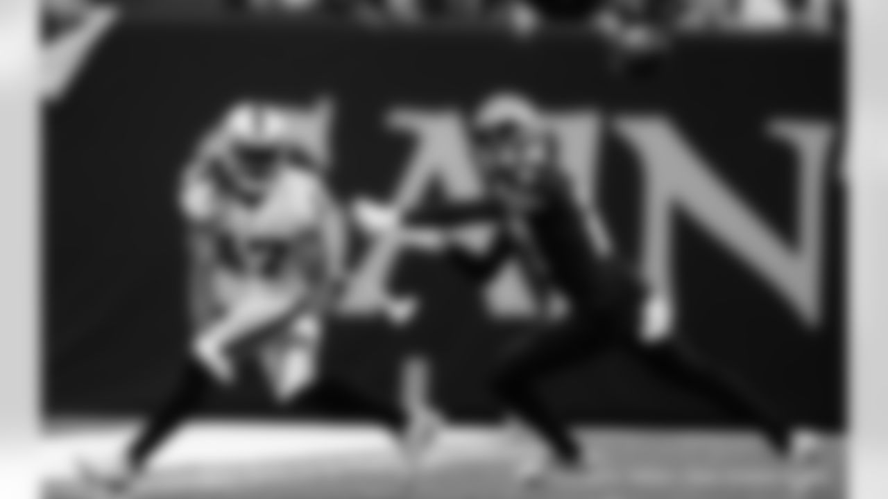 New Orleans Saints defensive back Alontae Taylor in action during their 2022 Week 8 game against the Las Vegas Raiders.