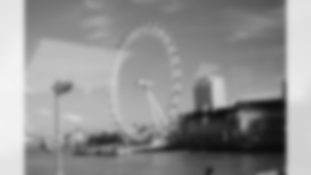 Saints Tour Of London