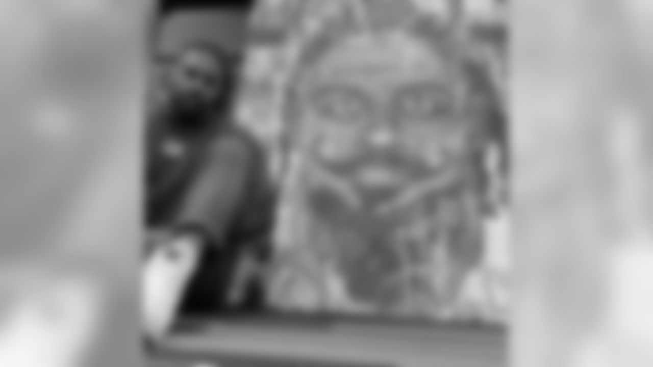 Cameron Jordan: Joshua Wingerter dropped this piece off... lol we kept a minimum 8 ft away the entire time... appreciate the artwork beastly.