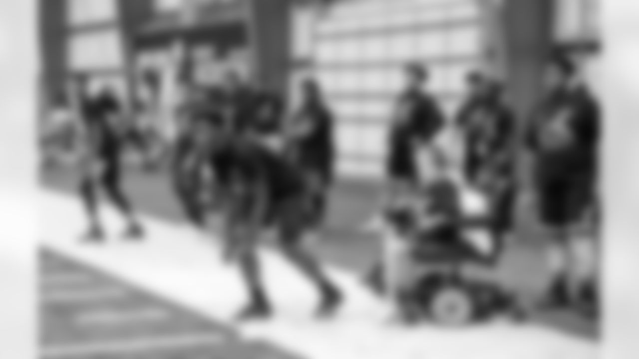 Gallery-AlvinKamara-Camp-060119_007