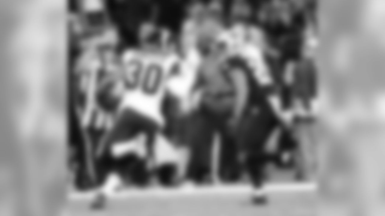 Gallery-NOSLAR-WK9-110418-0231