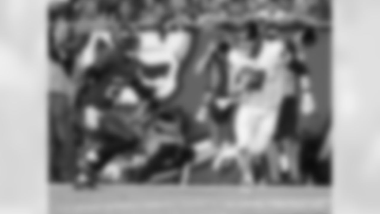 New Orleans Saints players in action during their 2022 Week 13 game against the Tampa Bay Buccaneers.