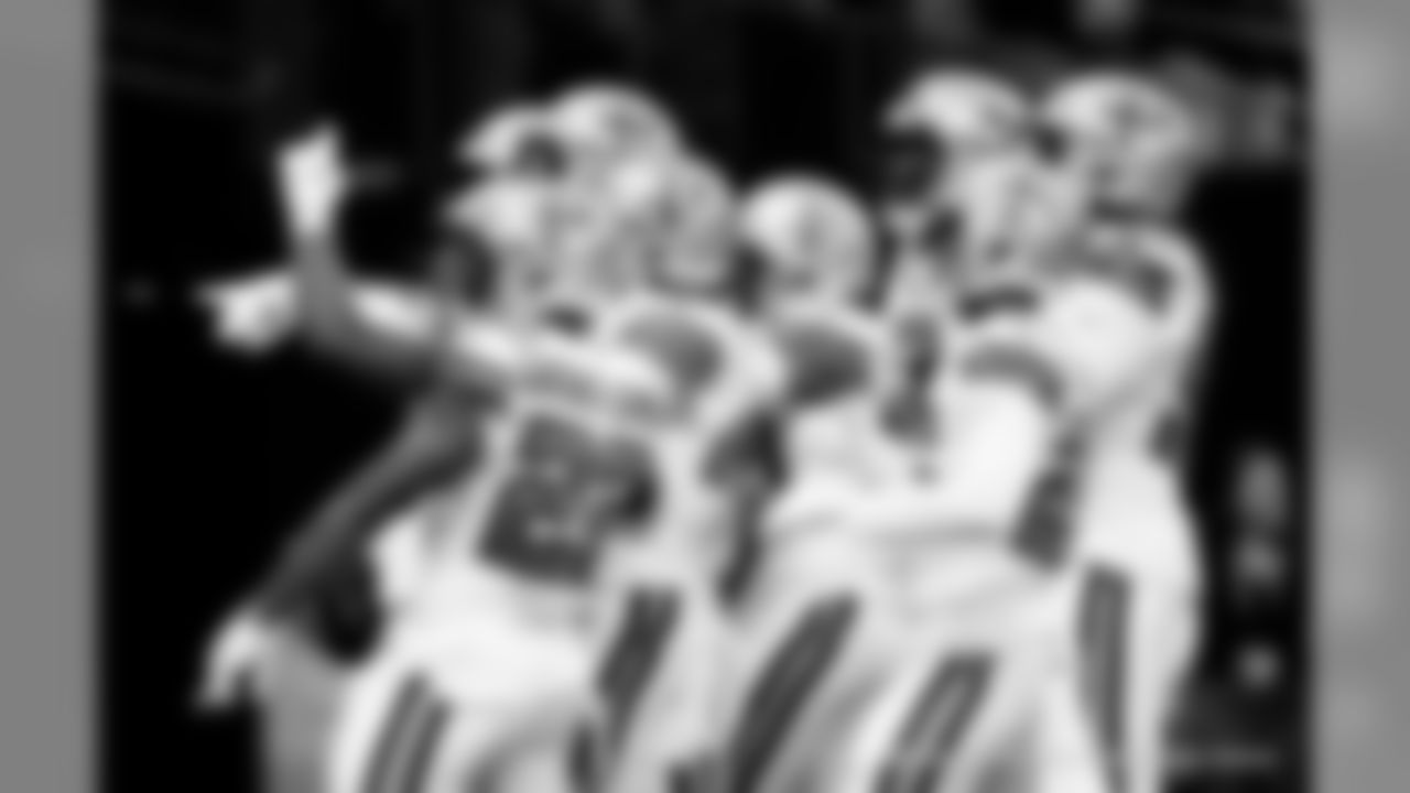 Check out the best action shots from the Saints in Week 4 as they host the Dallas Cowboys at the Mercedes-Benz Superdome.