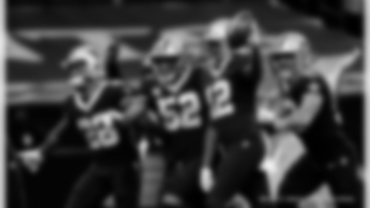 Game action photos from the New Orleans Saints vs. San Francisco 49ers matchup in Week 10 of the 2020 NFL season.
