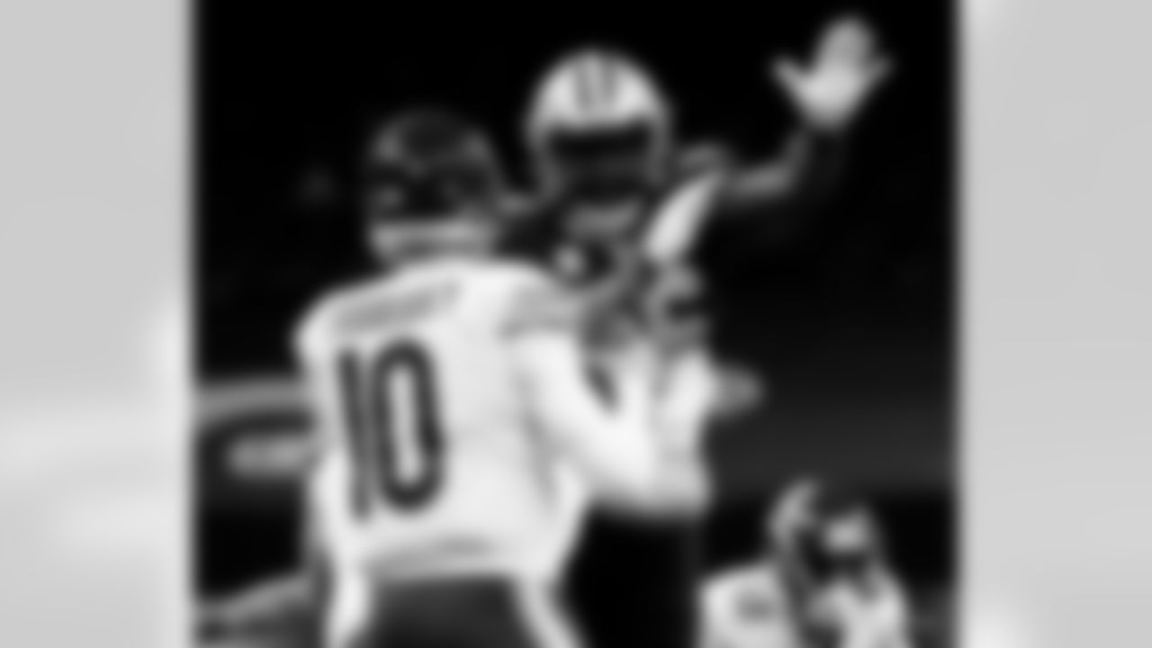 Check out photos of New Orleans Saints linebacker Demario Davisin action during the 2020 NFL season.